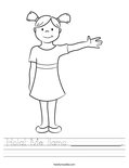 Hola! Me llamo ____________. Worksheet